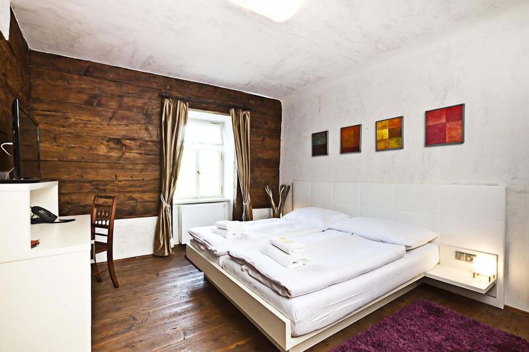 Hotel Latran Český Krumlov Exteriör bild