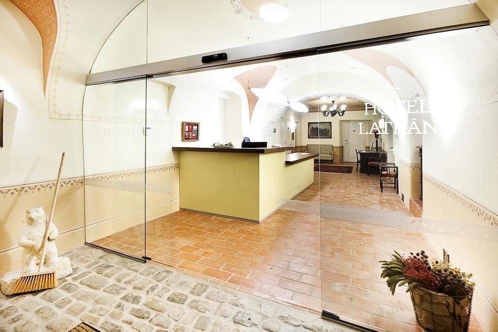 Hotel Latran Český Krumlov Exteriör bild