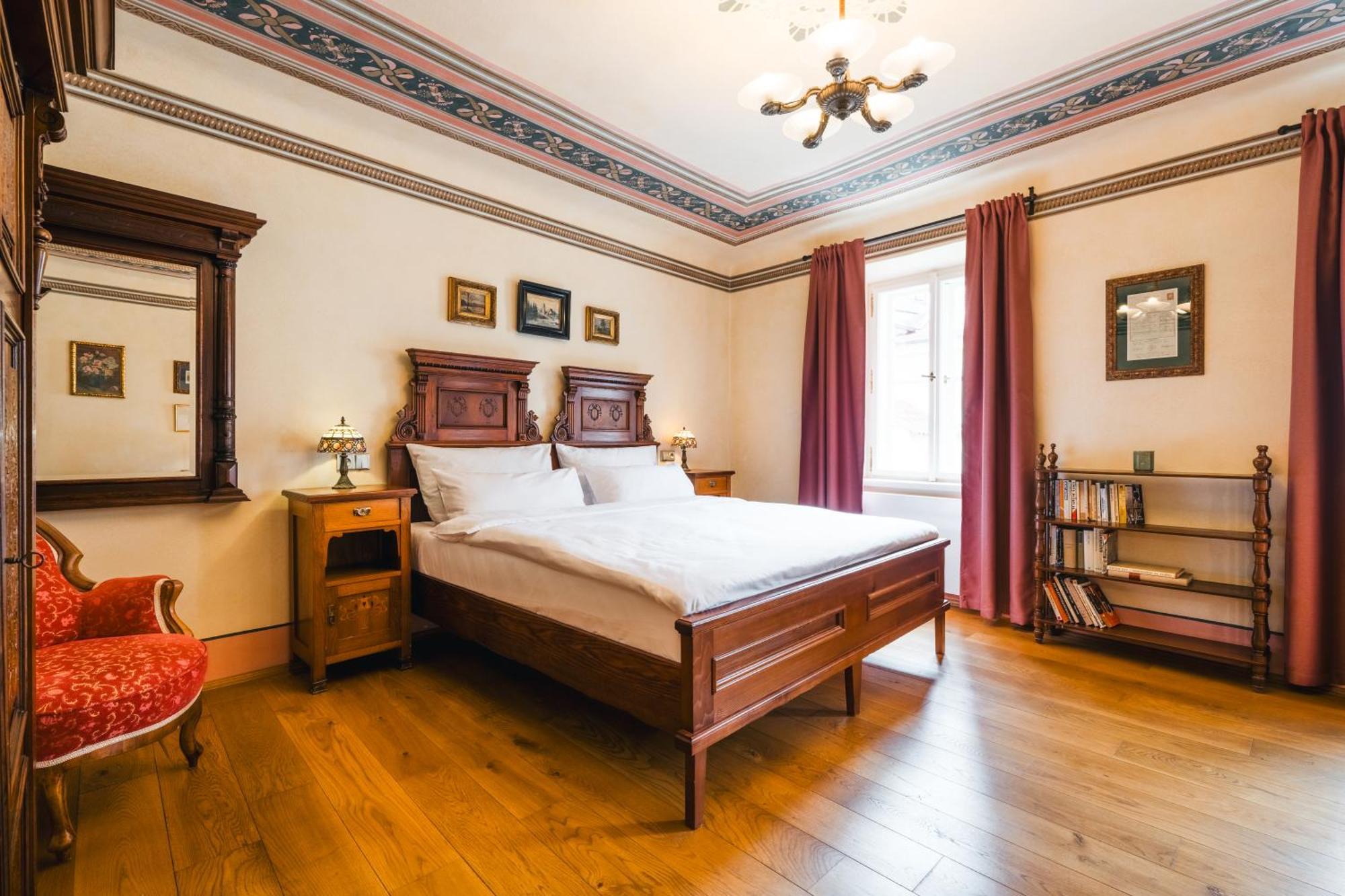 Hotel Latran Český Krumlov Exteriör bild