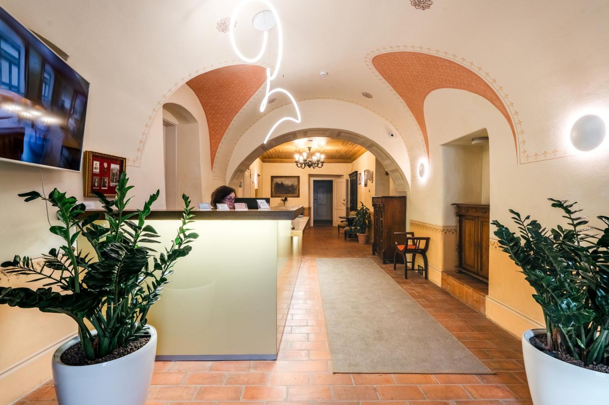 Hotel Latran Český Krumlov Exteriör bild